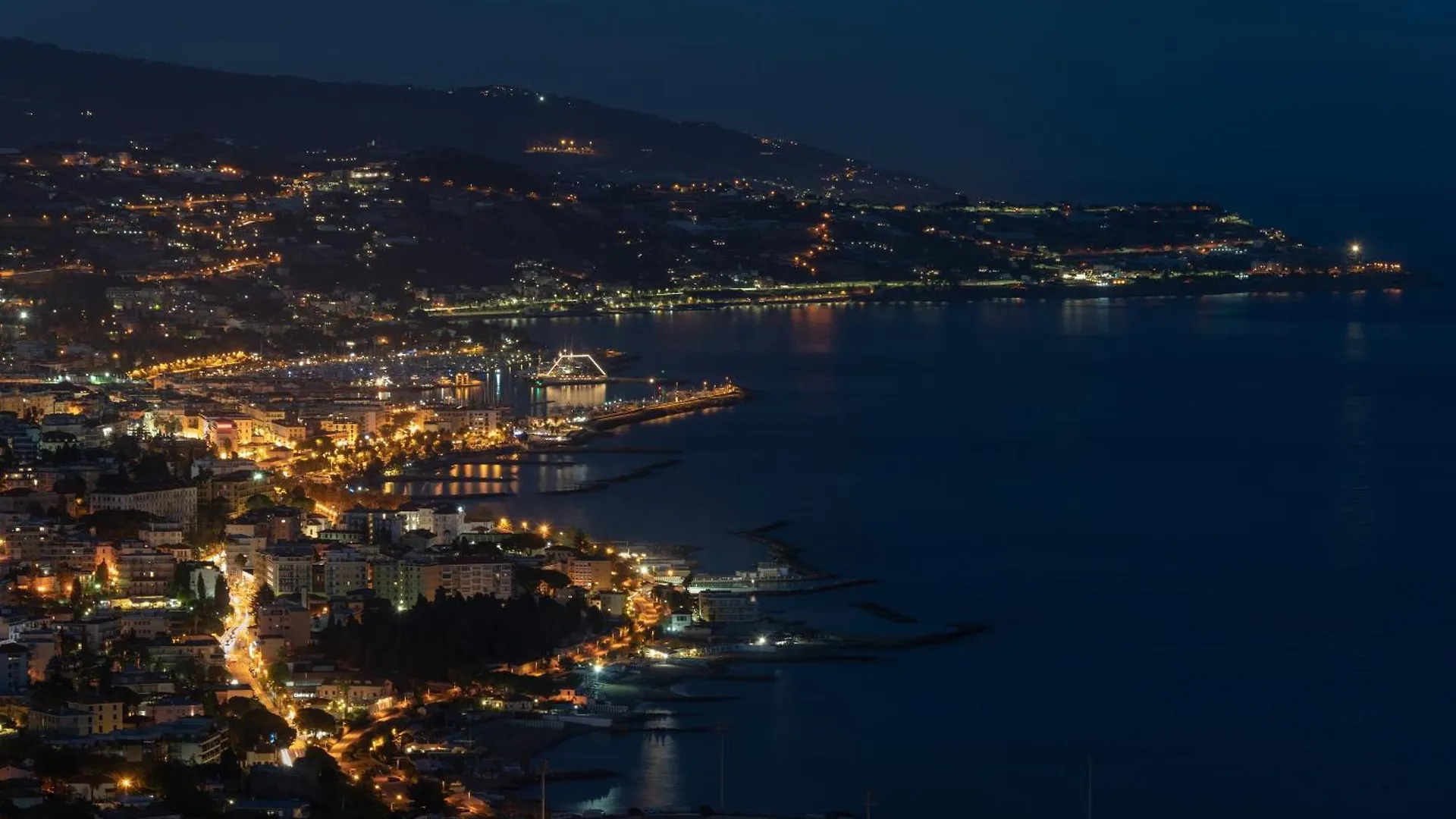 Apartment Jolie Sur La Mer - Petit Studio - Happy Rentals Sanremo