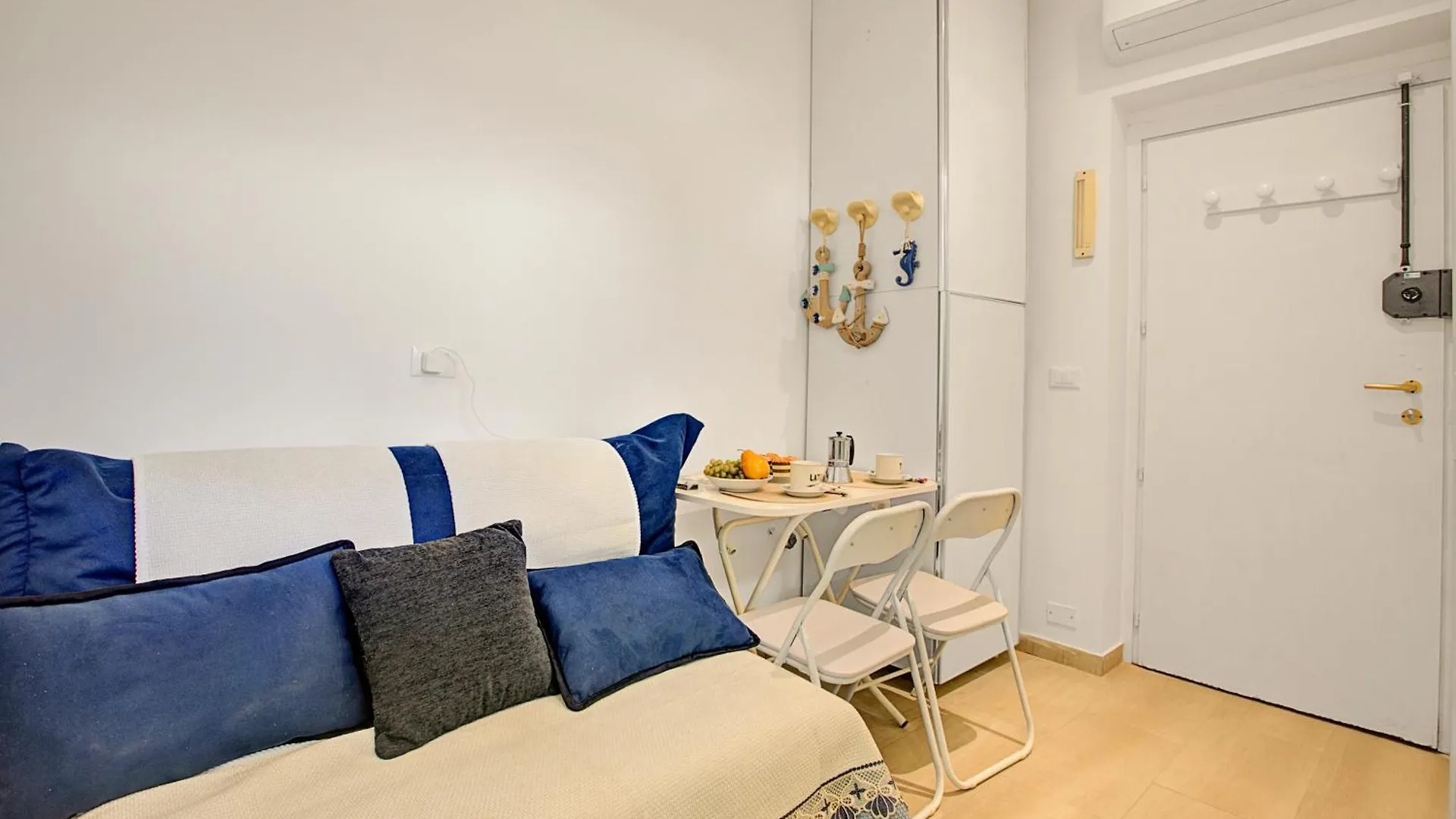 Jolie Sur La Mer - Petit Studio - Happy Rentals Sanremo